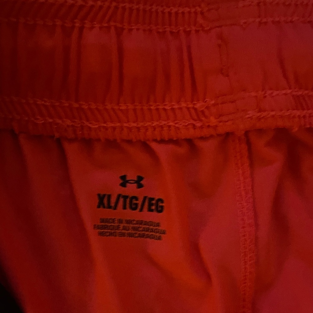 Under Armour Athletic Bundle Set - Picture 9 of 14